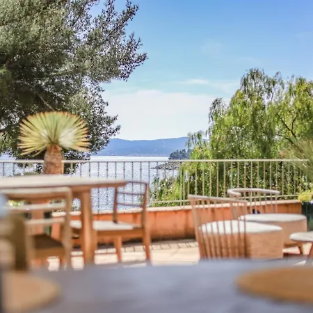 Les Pins 빌라 르 라방두